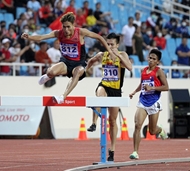 SEA Games 31: Four more gold medals for Vietnamese runners